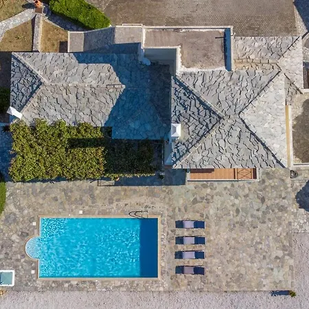 Villa The Alexander